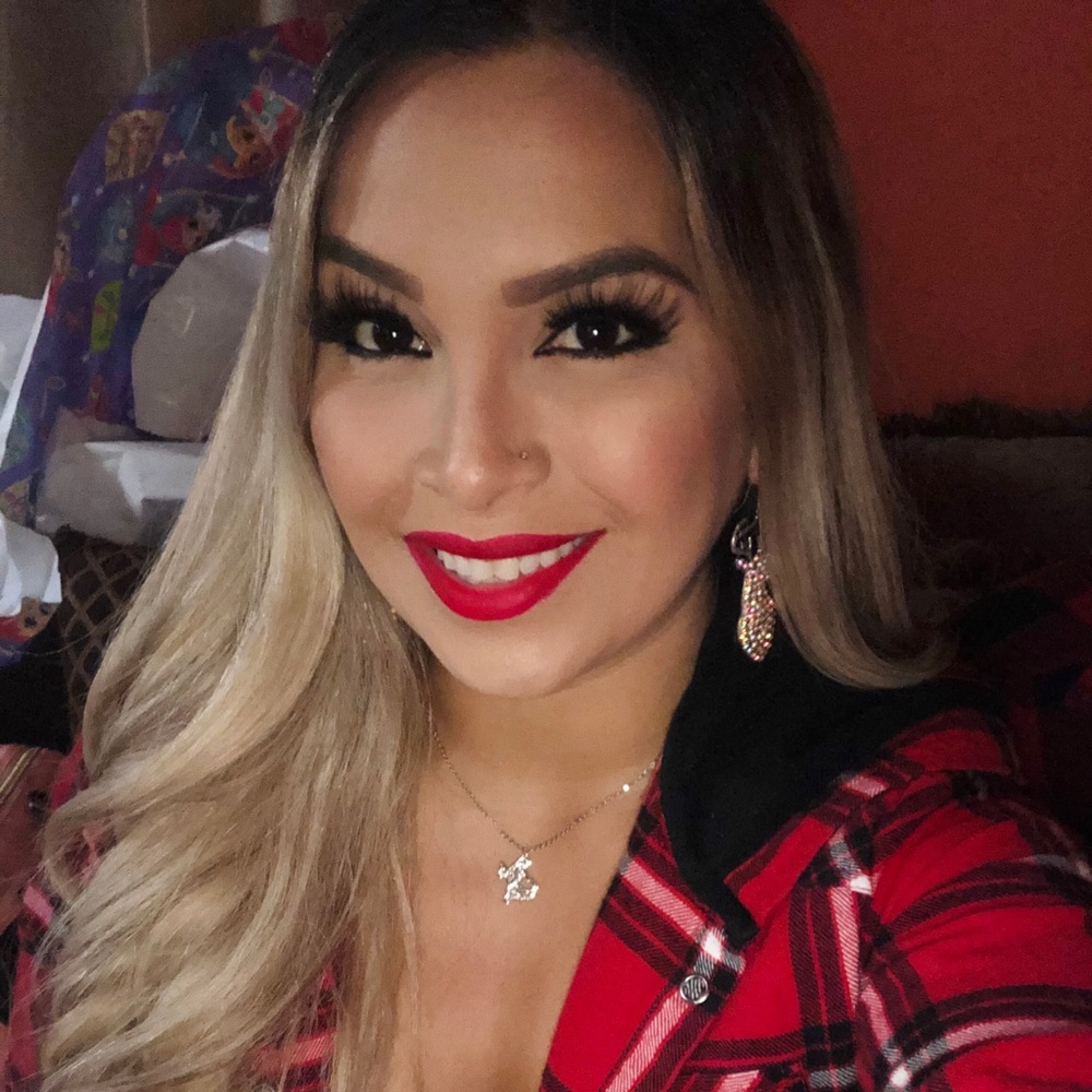 Meet your Posher, Stephanie